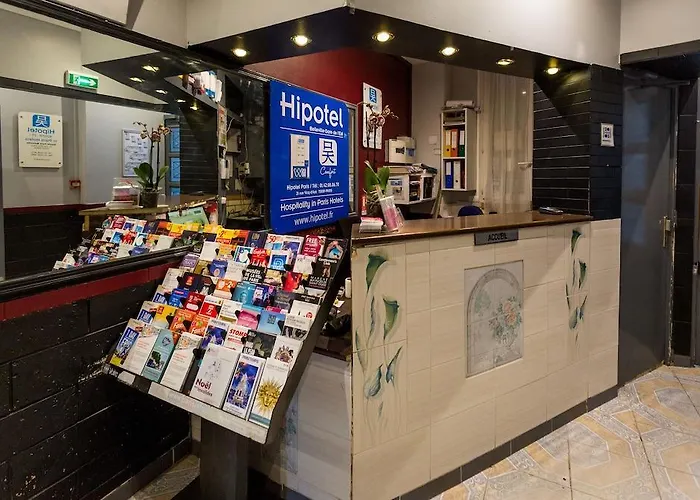 Hotel Hipotel Belleville Gare De L'est París