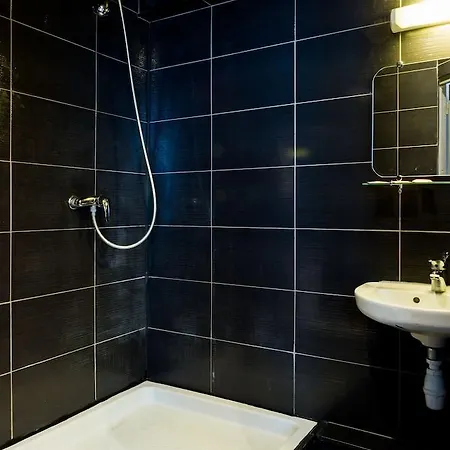Hotel Hipotel Belleville Gare De L'est Paris