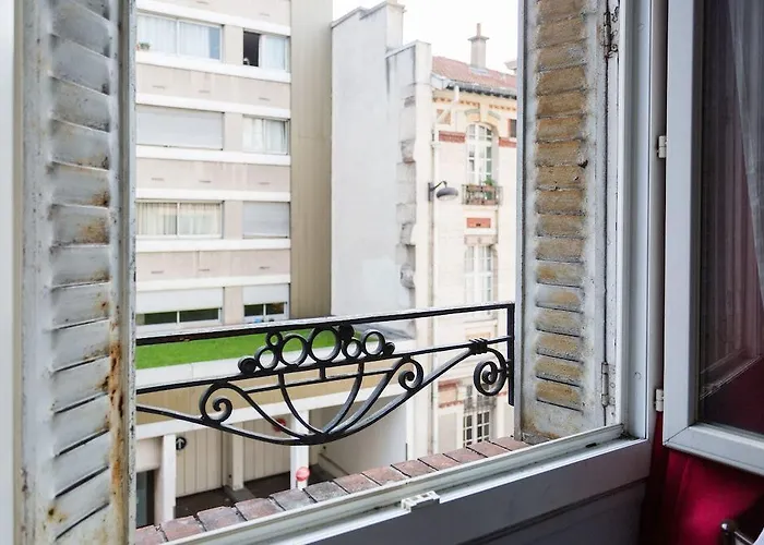 Hipotel Belleville Gare De L'est Hotel